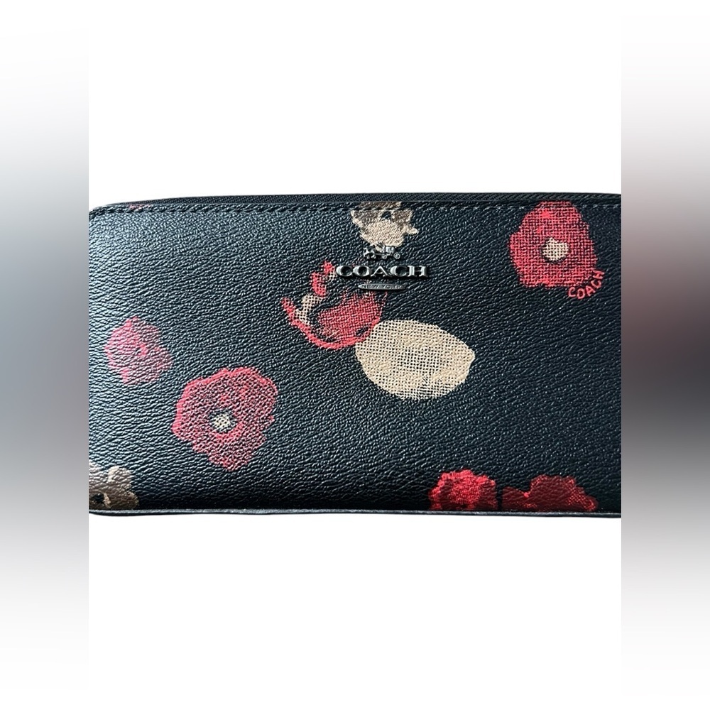 Coach Floral Print Zipper Wallet. Excellent condition! - Picture 3 of 9